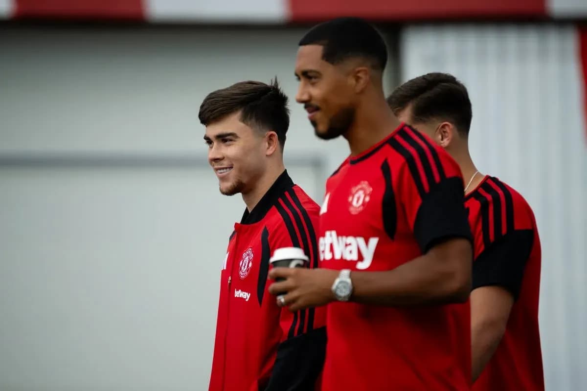 Игроки Manchester United на тренировочной сессии