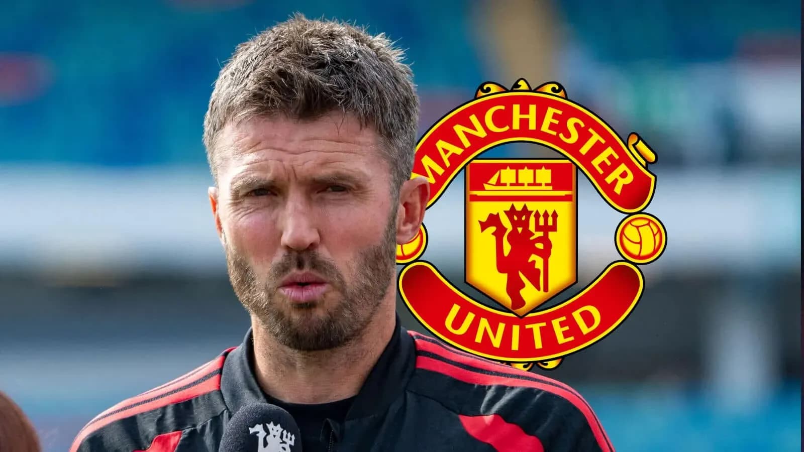 Тренер Manchester United говорит на пресс-конференции