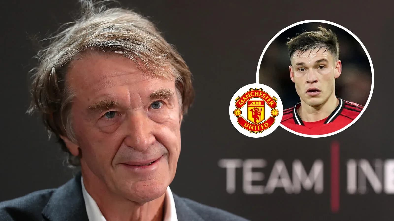 Человек на пресс-конференции с логотипом Manchester United