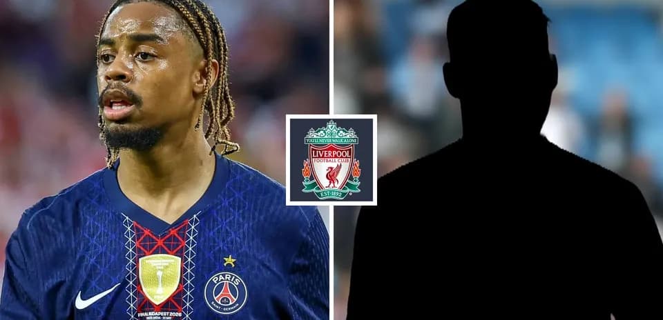 Игрок PSG с логотипом Liverpool на фоне
