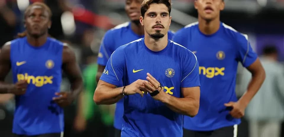 Игроки Chelsea разминаются перед матчем