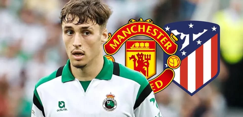 Игрок в форме Racing Santander с логотипами клубов
