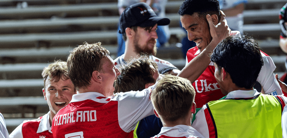 Игроки Loudoun United празднуют гол