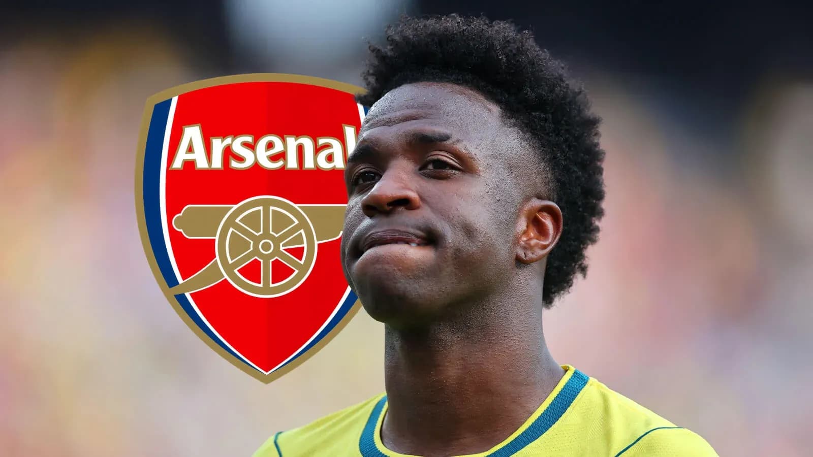 Игрок в форме Arsenal на фоне логотипа клуба