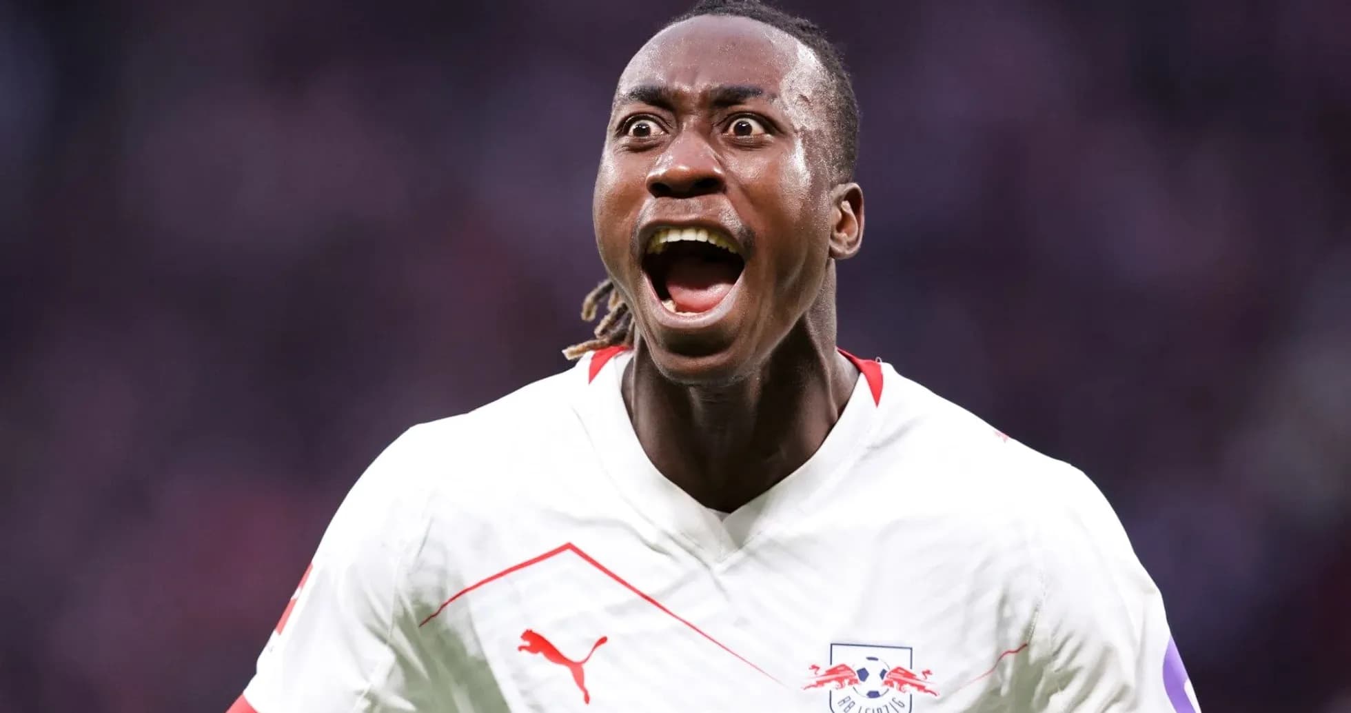 Игрок RB Leipzig радуется забитому голу