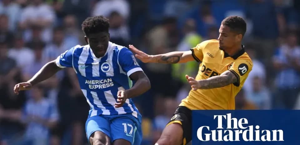 Игроки команды Brighton в борьбе за мяч