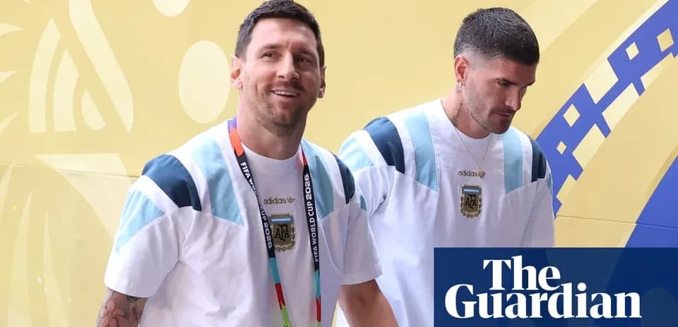 Игроки сборной Аргентины входят на стадион