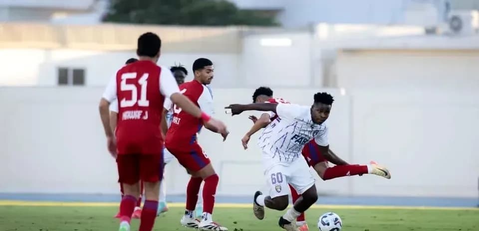 Игроки Al Ain U23 и Al Sharjah U23 в матче